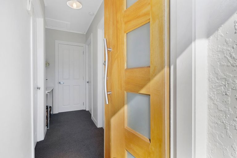 Photo of property in 103 Prestons Road, Redwood, Christchurch, 8051