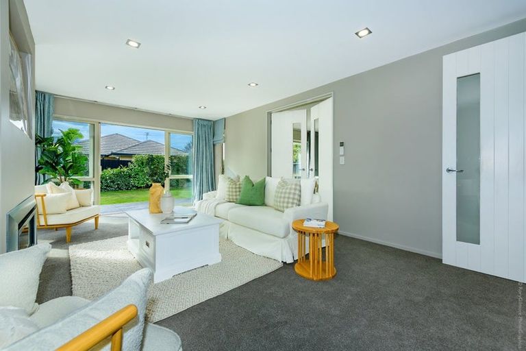 Photo of property in 12 Catkins Lane, Mairehau, Christchurch, 8052