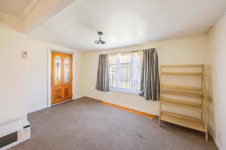 Photo of property in 21 Great North Road, Waipawa, 4210