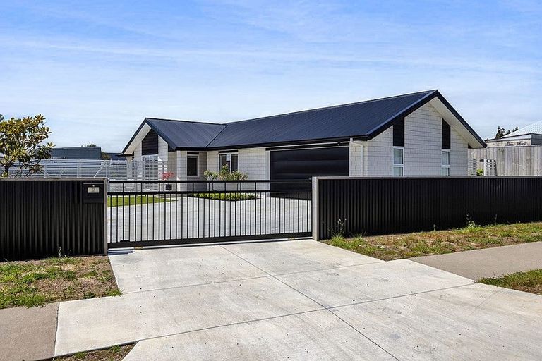 Photo of property in 2 Midsummer Avenue, Stratford, 4332