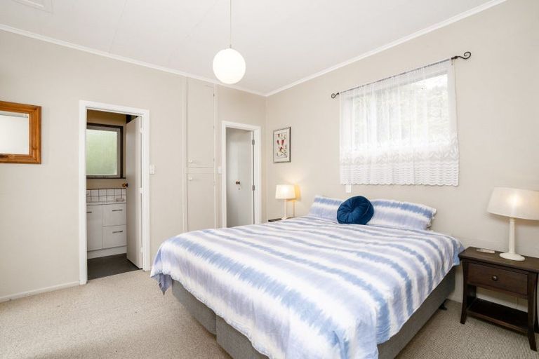 Photo of property in 22 Cambrae Road, Raglan, 3225