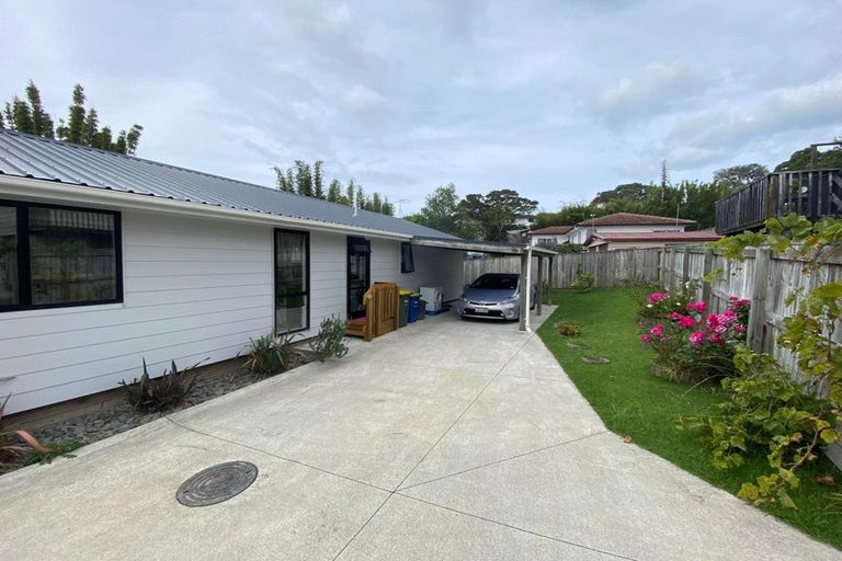 Photo of property in 12a June Place, Torbay, Auckland, 0630