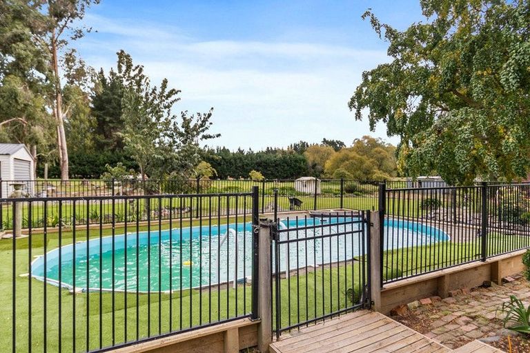 Photo of property in 1215 Pleasant Point-cave Highway, Cave, Pleasant Point, 7983