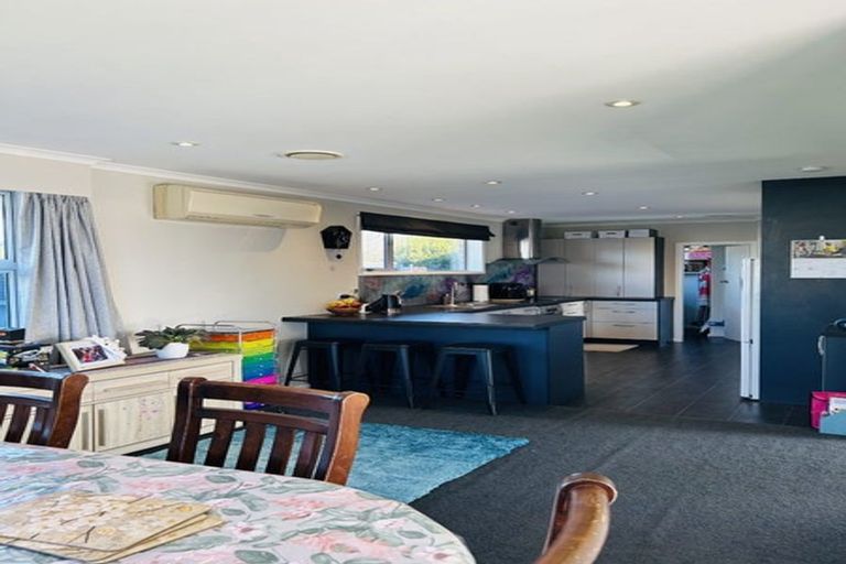 Photo of property in 91 Warren Crescent, Hillmorton, Christchurch, 8025