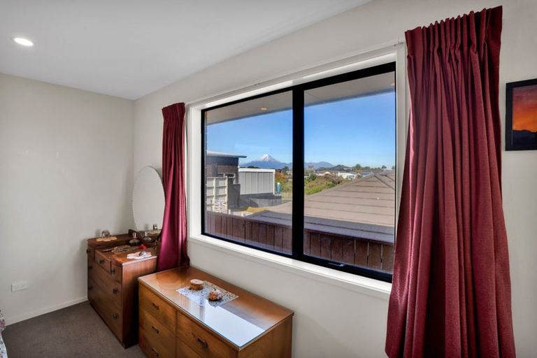 Photo of property in 8 Jules Crescent, Bell Block, New Plymouth, 4312