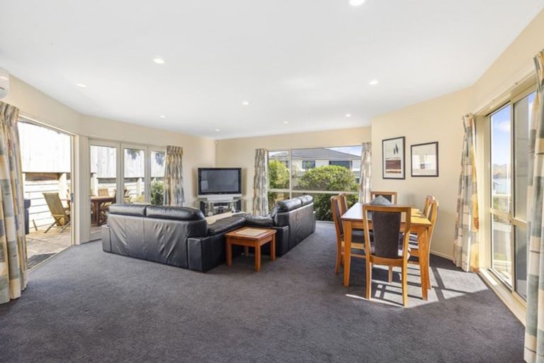Photo of property in 30 The Masthead, Whitby, Porirua, 5024