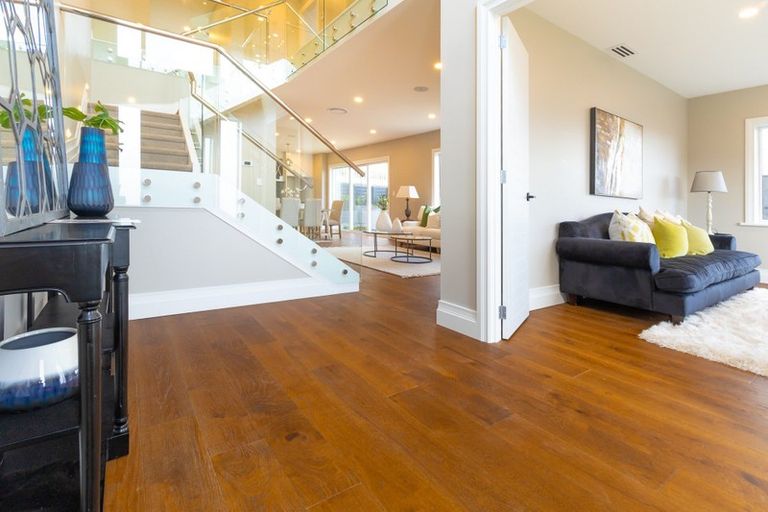 Photo of property in 32 Maka Terrace, Orewa, 0931