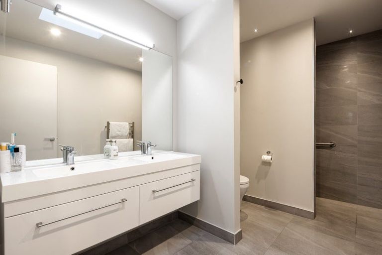 Photo of property in 2a Baxter Michael Crescent, Cambridge, 3434