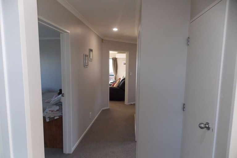 Photo of property in 32 Somerset Crescent, Highbury, Palmerston North, 4412