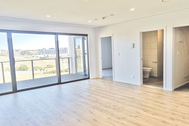 Photo of property in 403/3 Kaipiho Lane, Albany, Auckland, 0632