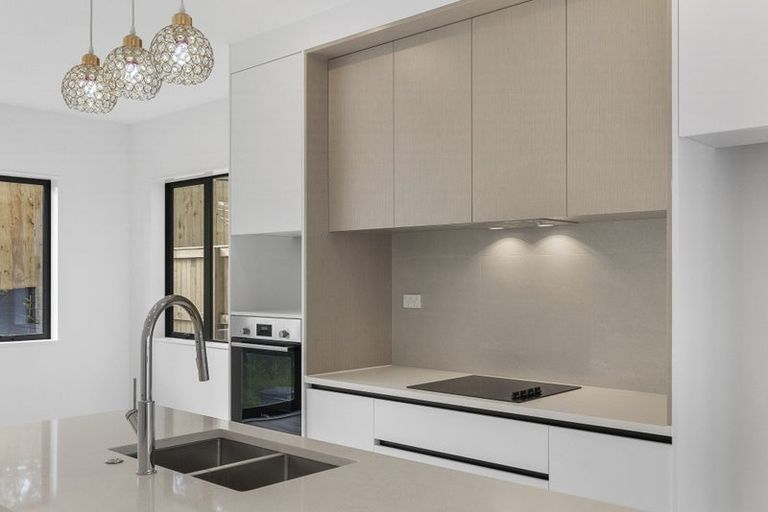 Photo of property in 29 Whiteywood Street, Westgate, 0814