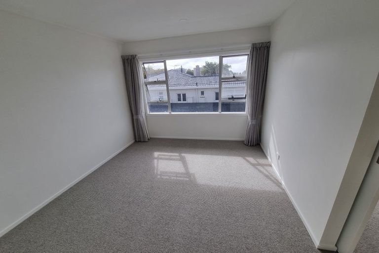 Photo of property in 221 Queens Drive, Windsor, Invercargill, 9810