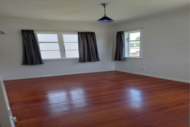 Photo of property in 3 Hindmarsh Street, Johnsonville, Wellington, 6037