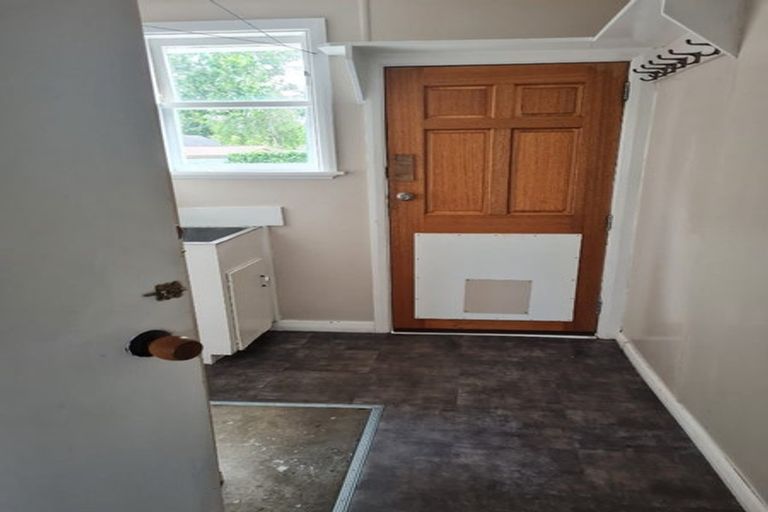 Photo of property in 614f1- Fergusson Drive, Trentham, Upper Hutt, 5018