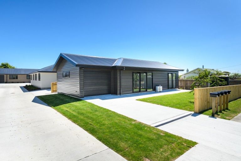 Photo of property in 68b Hedges Street, Sanson, 4817