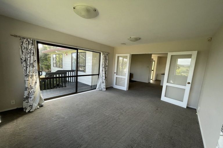 Photo of property in 8 Trinidad Crescent, Grenada Village, Wellington, 6037