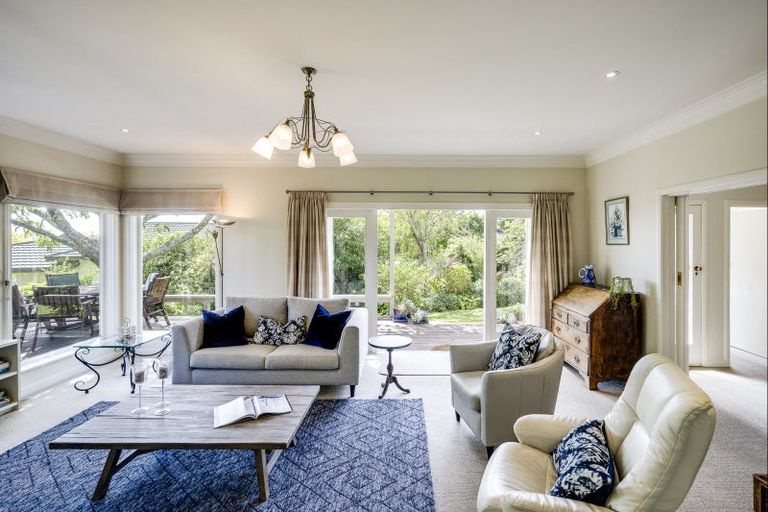 Photo of property in 11 Tauroa Road, Havelock North, 4130