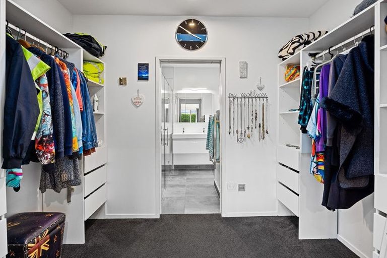 Photo of property in 22 Mercade Close, Stratford, 4332