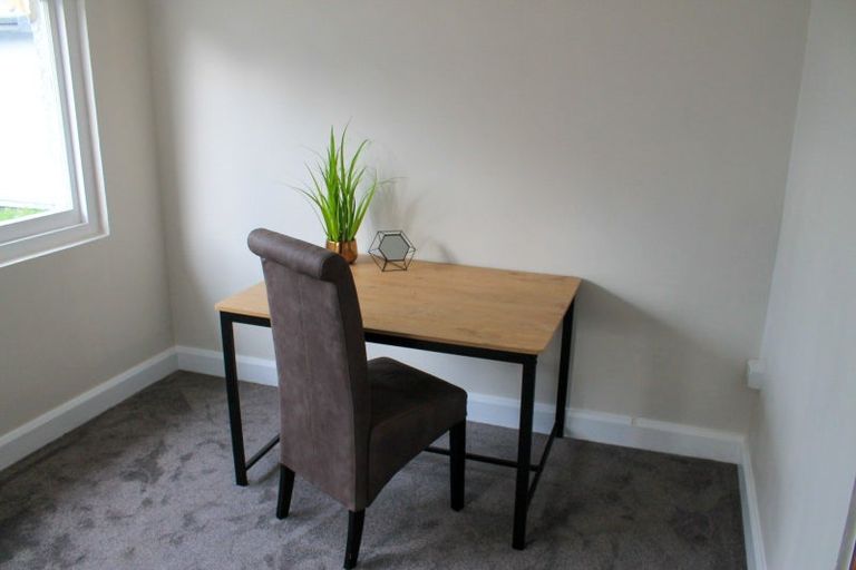 Photo of property in 972 Tremaine Avenue, Roslyn, Palmerston North, 4414