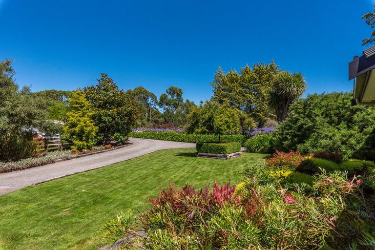 Photo of property in 33 Killalea Place, Paraparaumu, 5032