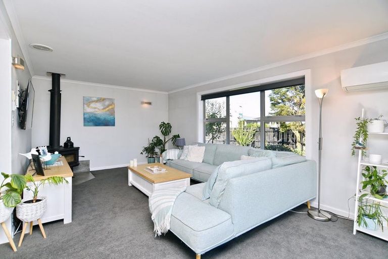 Photo of property in 44 Geddis Street, Rangiora, 7400