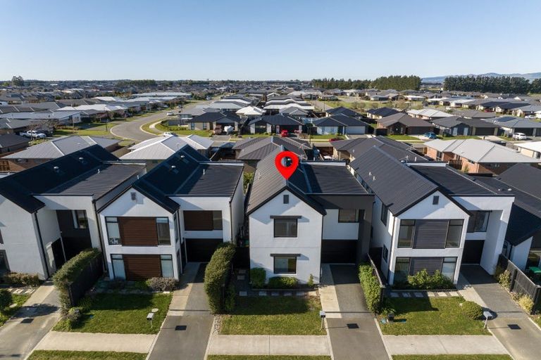 Photo of property in 83 Faringdon Boulevard, Rolleston, 7615