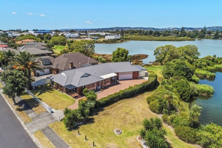 Photo of property in 85 Longford Park Drive, Takanini, 2112
