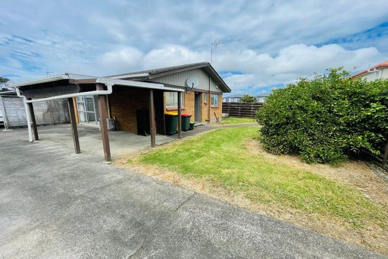 Photo of property in 22 Vanbrugh Place, Bucklands Beach, Auckland, 2014