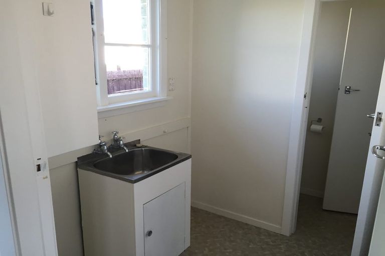 Photo of property in 2/211 Withells Road, Avonhead, Christchurch, 8042