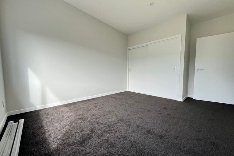 Photo of property in 49a Taylor Terrace, Tawa, Wellington, 5028