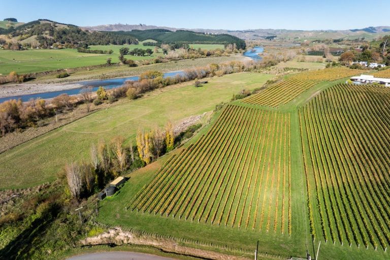 Photo of property in 56 River Road, Havelock North, 4294