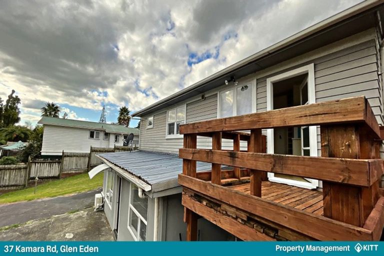 Photo of property in 37 Kamara Road, Glen Eden, Auckland, 0602