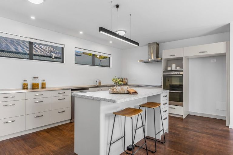 Photo of property in 132 Port Hills Road, Heathcote Valley, Christchurch, 8022