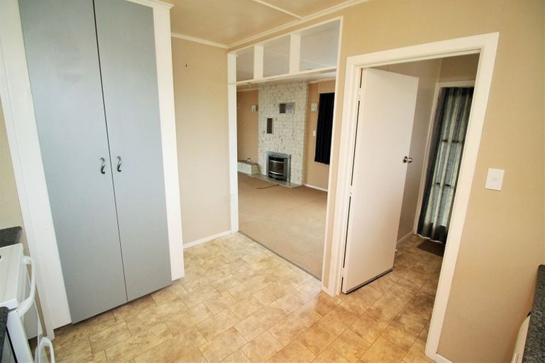 Photo of property in 8 Ngatuku Place, Tokoroa, 3420