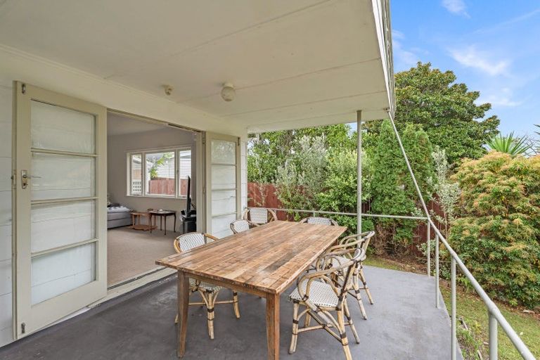 Photo of property in 172 One Tree Point Road, One Tree Point, 0118