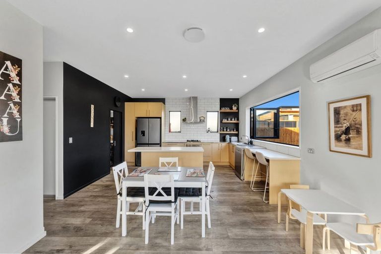 Photo of property in 188 Travis Road, New Brighton, Christchurch, 8083