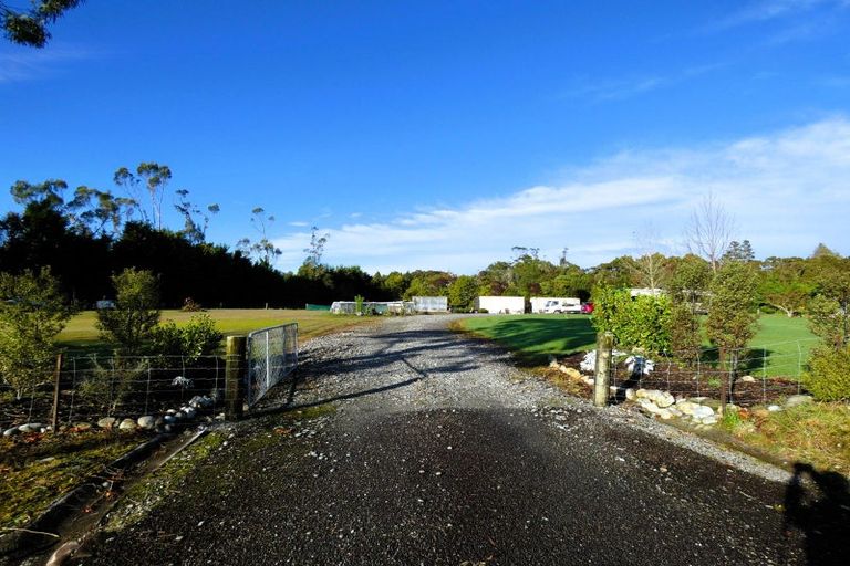 Photo of property in 71d Alma Road, Westport, 7892