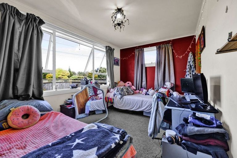 Photo of property in 9 Manawapou Road, Hawera, 4610