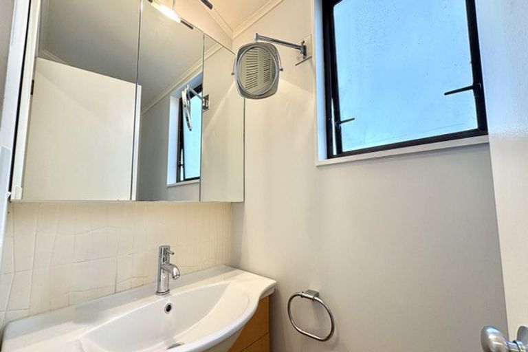 Photo of property in 9/9 Wilkinson Street, Oriental Bay, Wellington, 6011