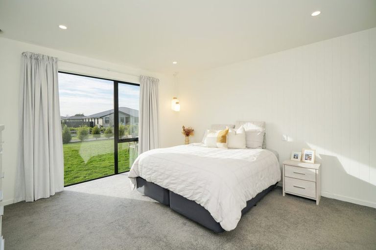 Photo of property in 6 Chatham Rise, Seaward Bush, Invercargill, 9812