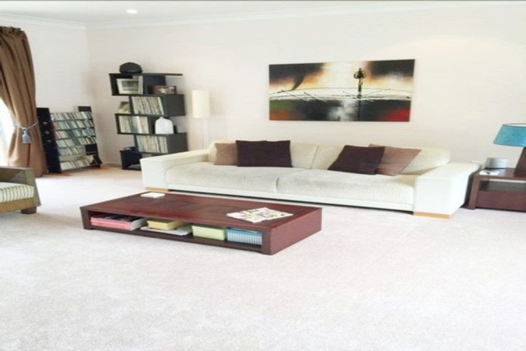 Photo of property in 4 Gracechurch Drive, Flat Bush, Auckland, 2016
