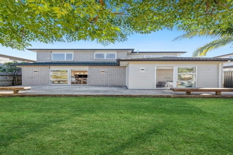 Photo of property in 24 Castlederg Drive, Flat Bush, Auckland, 2019