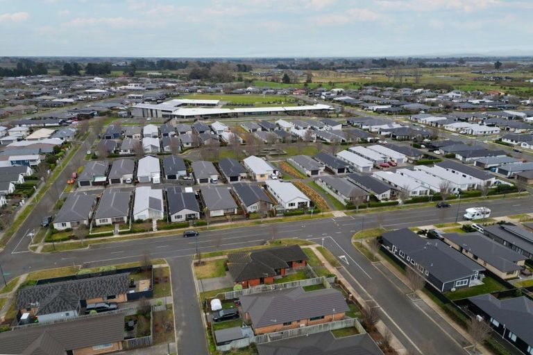 Photo of property in 73 Barnes Street, Pegasus, 7612