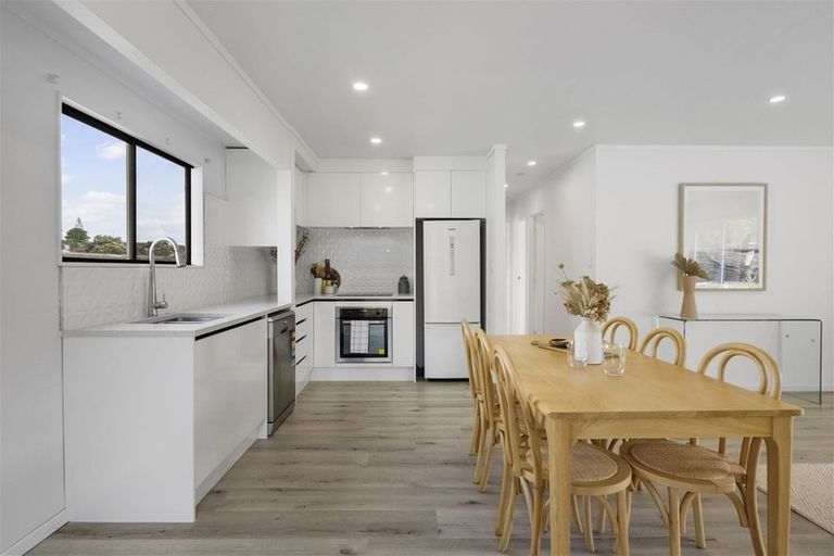Photo of property in 2/69 Simon Ellice Drive, Bayview, Auckland, 0629