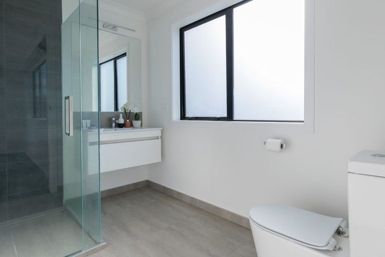 Photo of property in 12 Atherton Terrace, Churton Park, Wellington, 6037