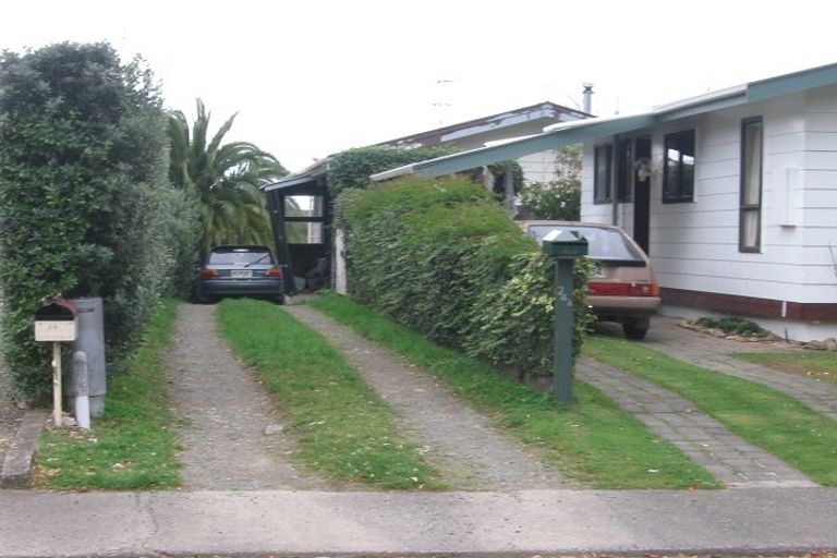 Photo of property in 24b He Awa Crescent, Waikanae, 5036