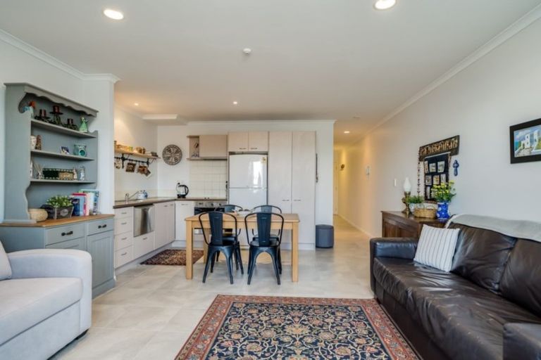 Photo of property in 4/281 Maunganui Road, Mount Maunganui, 3116
