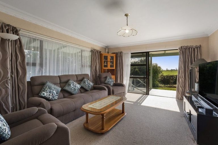 Photo of property in 9 Mcclean Place, Ngatea, 3503