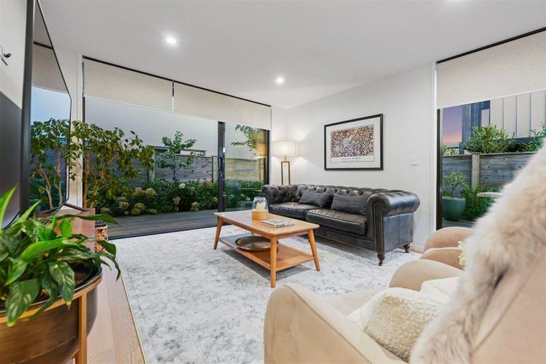 Photo of property in 23u2 Strowan Avenue, Fairfield, Hamilton, 3214