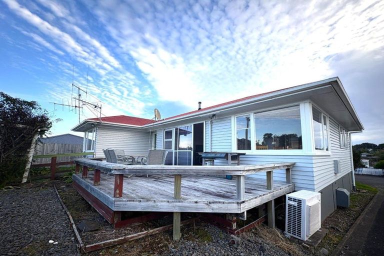 Photo of property in 1 Thomson Avenue, Dinsdale, Hamilton, 3204